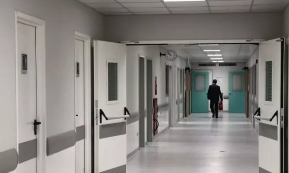 Πάτρα: Επιδεινώθηκε η υγεία της 19χρονης φοιτήτριας που προσβλήθηκε από μηνιγγίτιδα- Μεταφέρθηκε στο ΚΑΤ